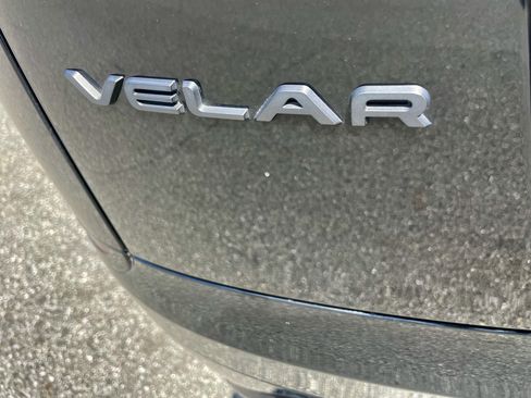 Certified 2026 Land Rover Range Rover Velar Dynamic SE AWD/4WD image 33