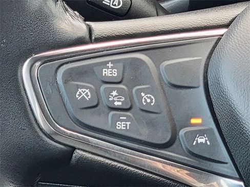 Used 2020 Chevrolet Equinox LT image 33