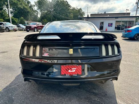 Used 2016 Ford Mustang GT w/ GT Performance Package RWD image 4