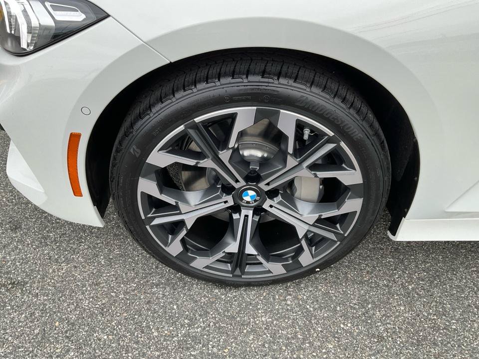 Used 2026 BMW 330i Sedan w/ Convenience Package RWD image 27