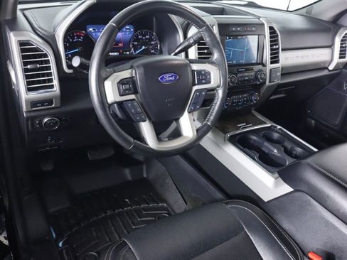 Used 2017 Ford F250 Lariat w/ FX4 Off-Road Package image 9