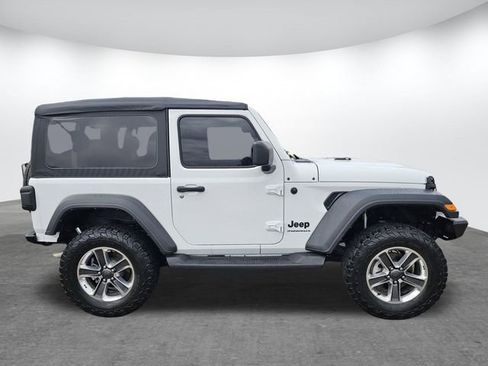 Used 2023 Jeep Wrangler Sport S image 3