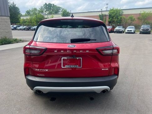 Used 2023 Ford Escape Active AWD/4WD image 6
