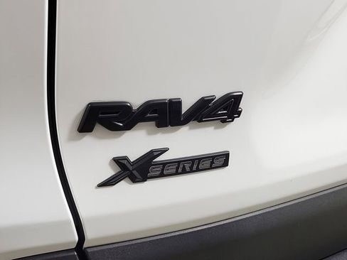 Used 2024 Toyota RAV4 XLE w/ Convenience Package FWD image 9