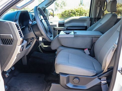 Used 2015 Ford F150 XLT RWD image 22