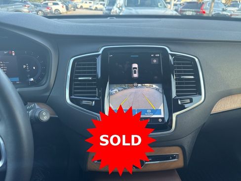 Certified 2023 Volvo XC90 B6 Plus image 29