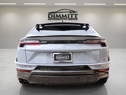 Used 2024 Lamborghini Urus Performante AWD/4WD image 4