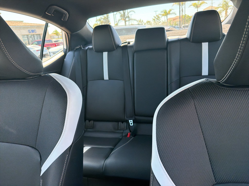 Used 2025 Toyota Camry SE FWD image 12