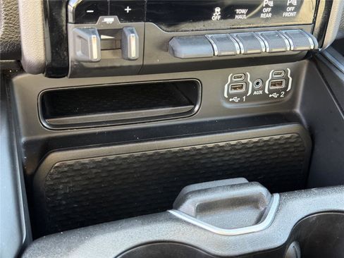 Used 2024 RAM 1500 Big Horn AWD/4WD image 30