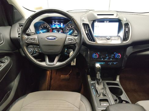 Used 2017 Ford Escape SE w/ Equipment Group 201A FWD image 22