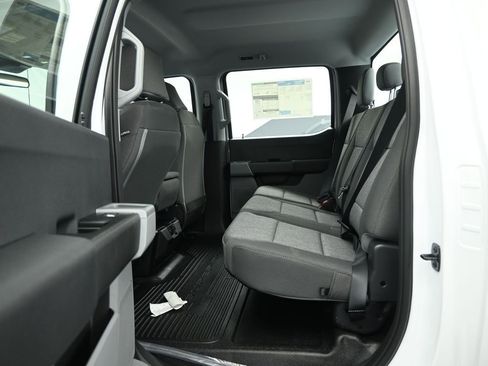 New 2026 Ford F250 XL w/ XL Chrome Package image 17