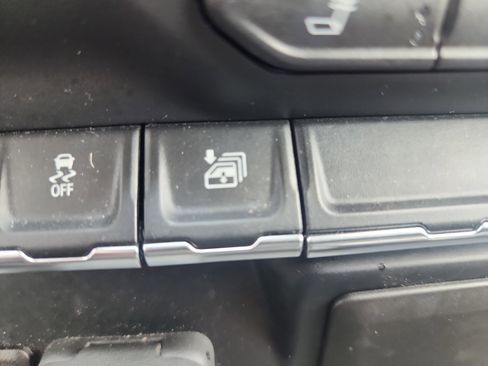 Used 2022 Chevrolet Silverado 1500 LT image 22