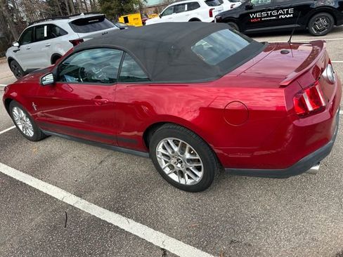 Used 2012 Ford Mustang Premium image 20