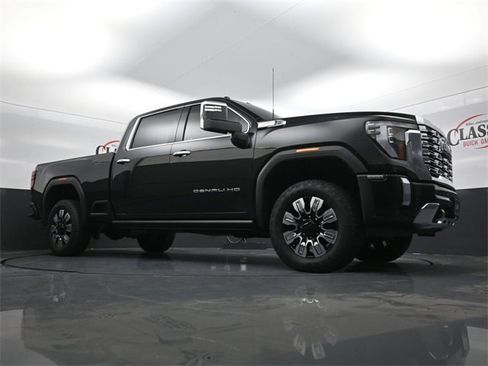 Used 2024 GMC Sierra 2500 Denali w/ Denali Reserve Package image 28