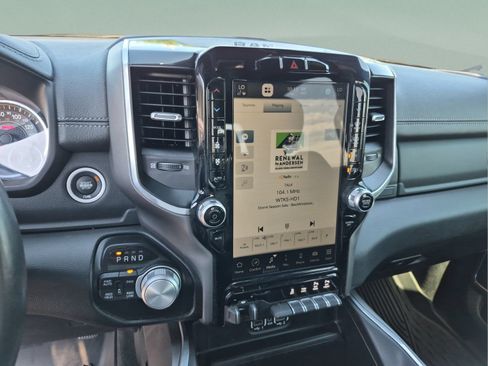 Used 2022 RAM 1500 Laramie w/ Sport Appearance Package AWD/4WD image 12