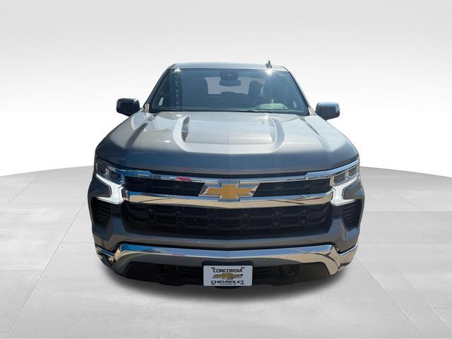Used 2026 Chevrolet Silverado 1500 LT AWD/4WD image 8