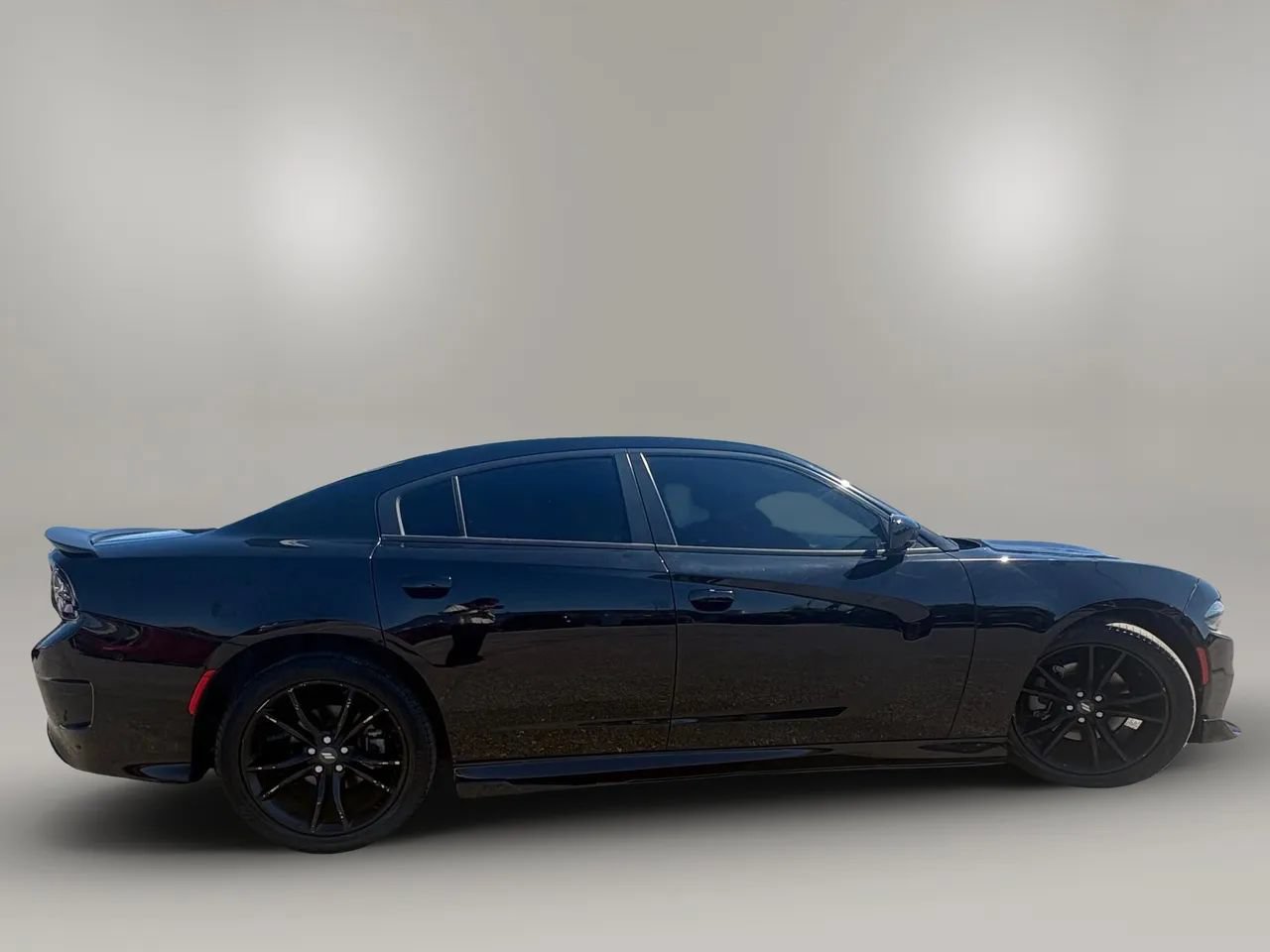 Used 2021 Dodge Charger R/T w/ Plus Group RWD image 31