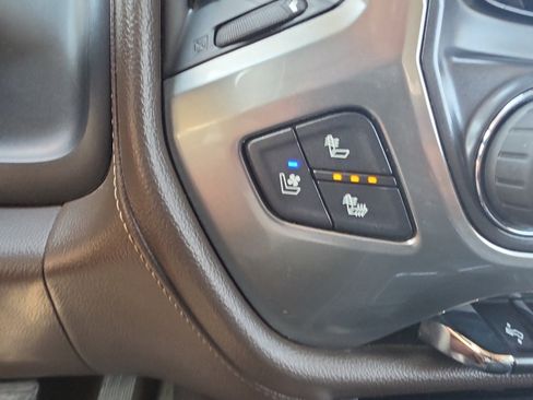 Used 2016 Chevrolet Silverado 1500 LTZ Z71 w/ LTZ Plus Package AWD/4WD image 27