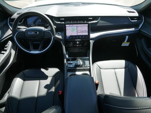 New 2025 Jeep Grand Cherokee Limited 4xe image 23