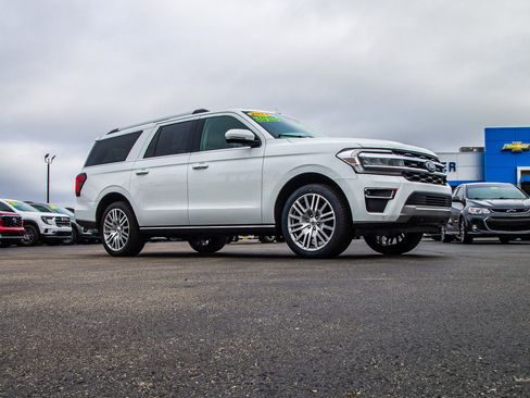 Used 2024 Ford Expedition Max Limited image 9