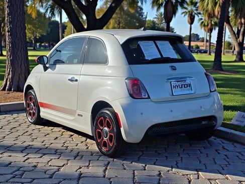 Used 2017 FIAT 500 e w/ Esport Package image 6