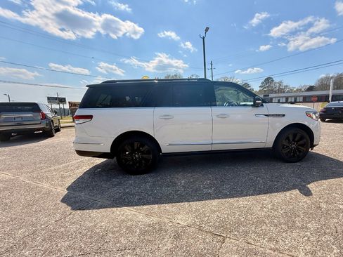 Used 2022 Lincoln Navigator L Black Label image 4