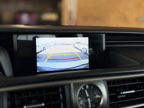 Used 2017 Lexus IS 300 AWD image 31