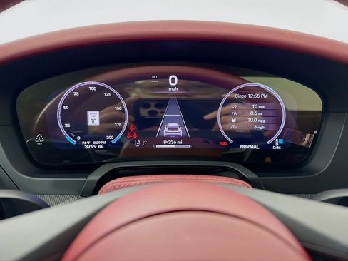 Certified 2025 Porsche 911 Carrera RWD image 16