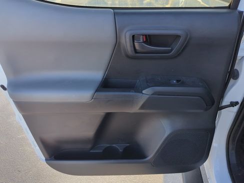 Used 2023 Toyota Tacoma SR AWD/4WD image 8