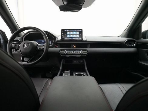 Certified 2025 Honda Pilot Black Edition image 5