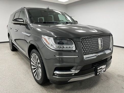 Used 2018 Lincoln Navigator L Reserve AWD/4WD image 2
