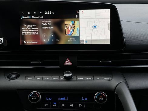 New 2025 Hyundai Elantra SEL image 26