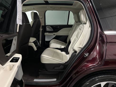 Used 2021 Lincoln Aviator Black Label w/ Dynamic Handling Package image 25