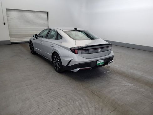 Used 2025 Hyundai Sonata SEL FWD image 5