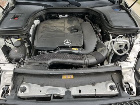 Used 2020 Mercedes-Benz GLC 300 4MATIC w/ AMG Line image 36