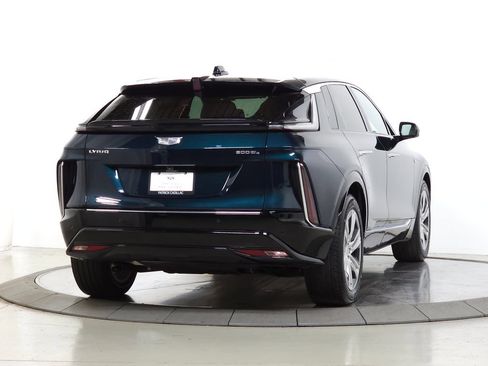 Certified 2024 Cadillac Lyriq Tech w/ Driver Assist Package AWD/4WD image 10
