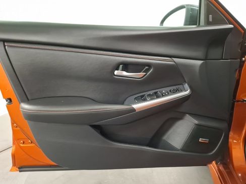 Used 2024 Nissan Sentra SR w/ SR Premium Package FWD image 13