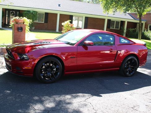 Used 2013 Ford Mustang GT Premium w/ Security Pkg image 23