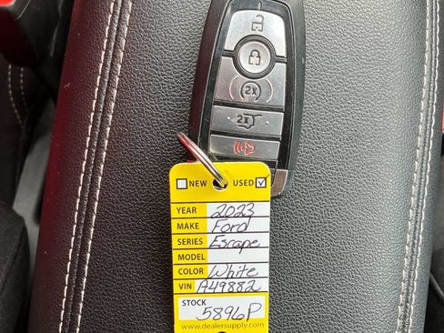 Used 2023 Ford Escape Active AWD/4WD image 19