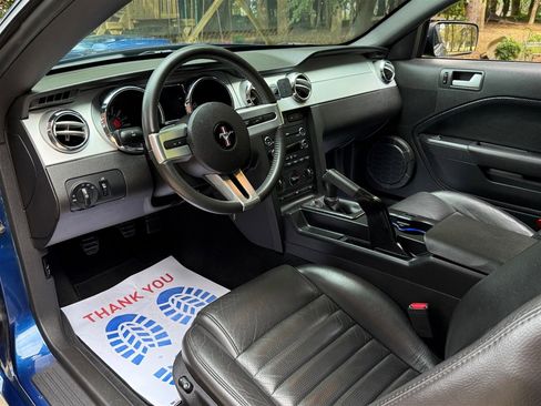 Used 2009 Ford Mustang GT Premium image 40