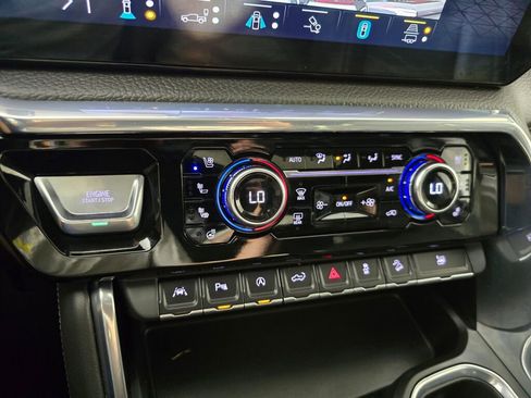 Used 2023 GMC Sierra 1500 Denali image 34