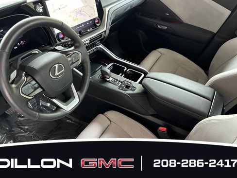 Used 2026 Lexus TX 350 AWD w/ Technology Package image 4