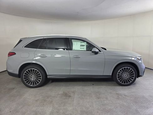 New 2026 Mercedes-Benz GLC 300 image 3