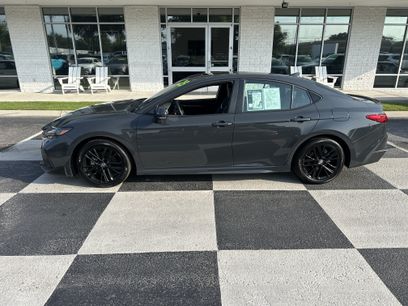 Used 2025 Toyota Camry SE w/ Convenience Package