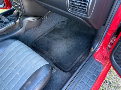 Used 2002 Chevrolet Camaro Z28 w/ SS Performance/Appearance Pkg image 21