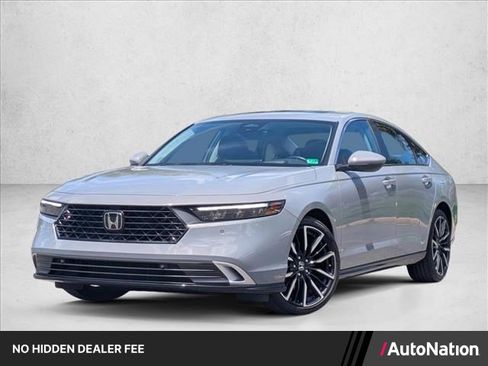 Used 2024 Honda Accord Touring image 1