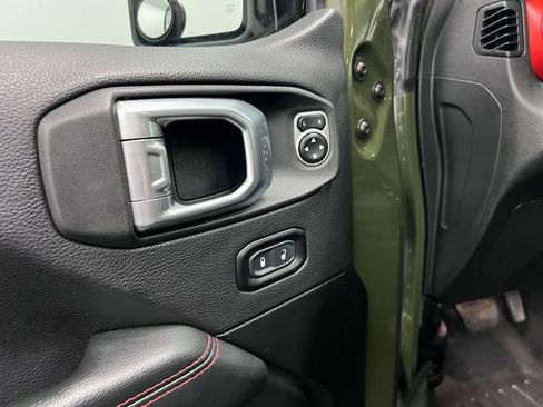 Used 2021 Jeep Wrangler Unlimited Rubicon AWD/4WD image 12