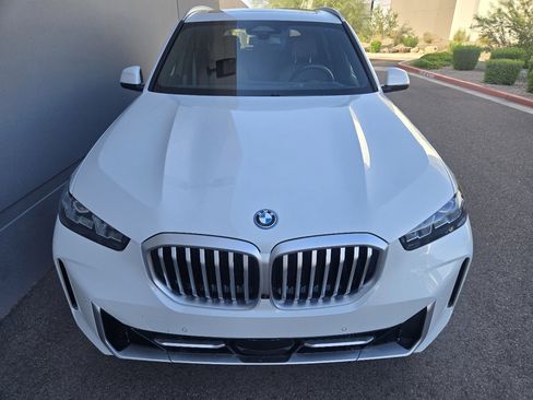 Used 2026 BMW X5 xDrive50e w/ Climate Comfort Package image 14