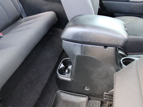 Used 2018 Jeep Wrangler Sport image 28