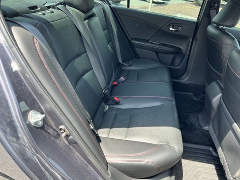 Used 2017 Honda Accord Sport Special Edition image 8